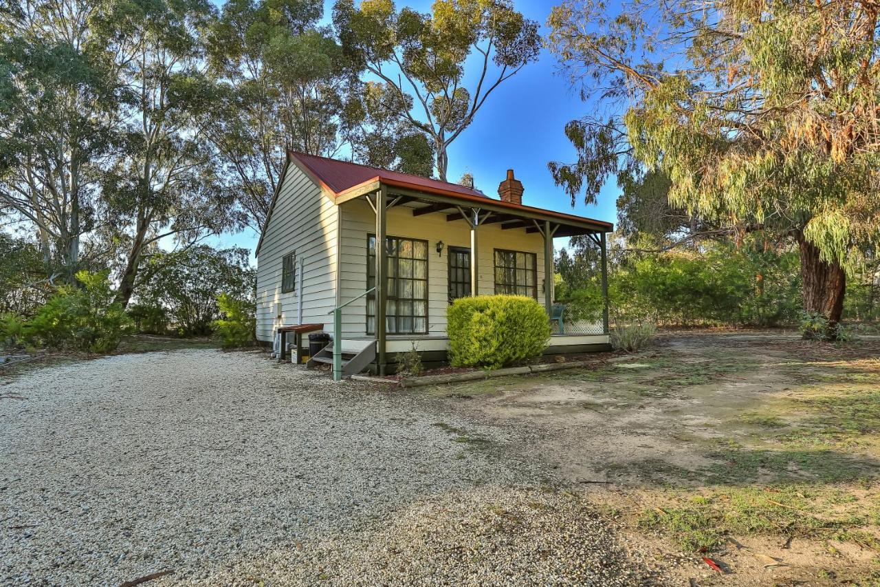 Mountain View Motor Inn & Holiday Lodges Halls Gap Dış mekan fotoğraf