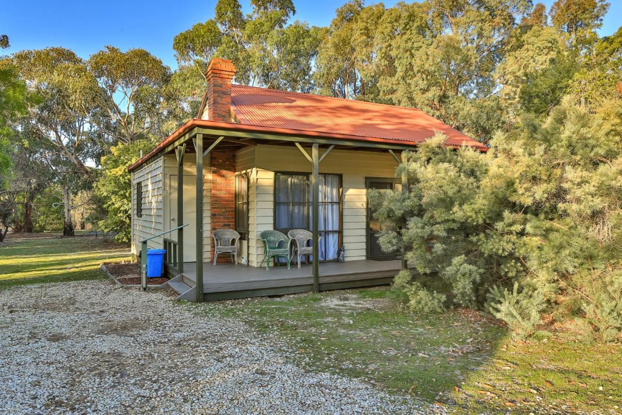 Mountain View Motor Inn & Holiday Lodges Halls Gap Dış mekan fotoğraf