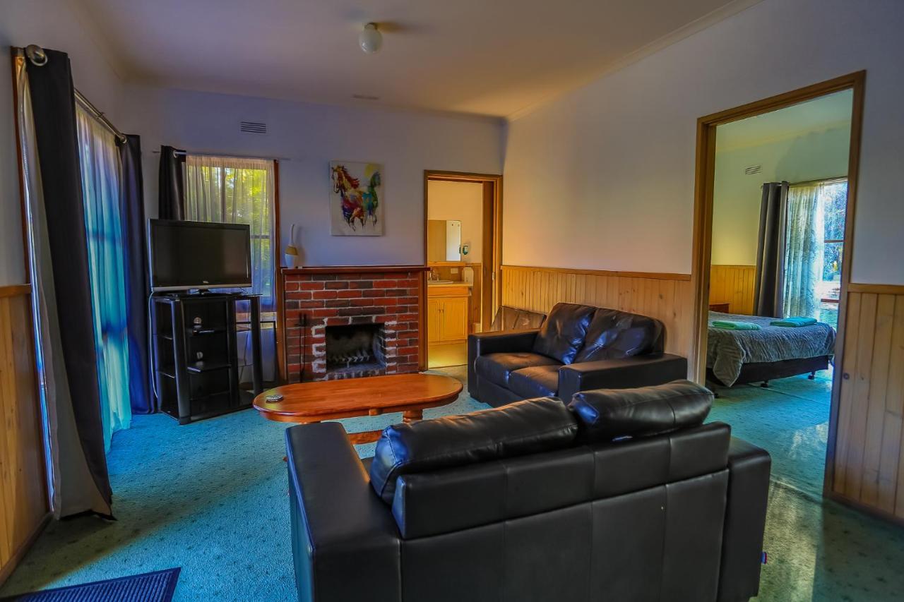 Mountain View Motor Inn & Holiday Lodges Halls Gap Dış mekan fotoğraf