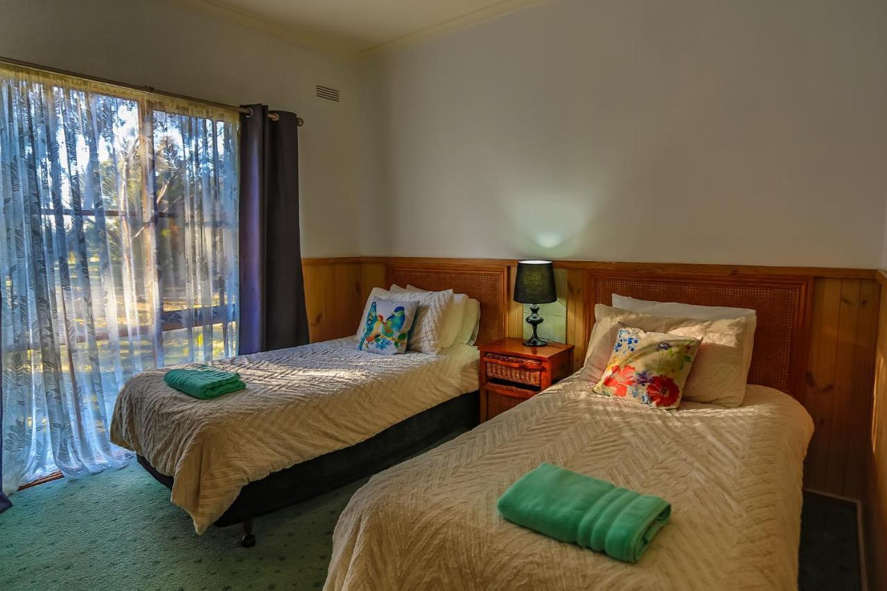 Mountain View Motor Inn & Holiday Lodges Halls Gap Dış mekan fotoğraf