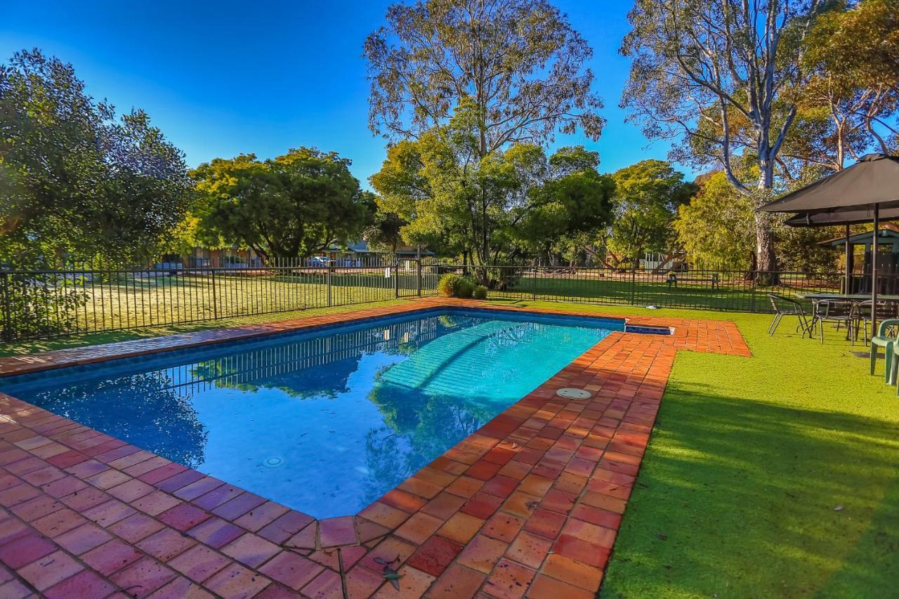 Mountain View Motor Inn & Holiday Lodges Halls Gap Dış mekan fotoğraf
