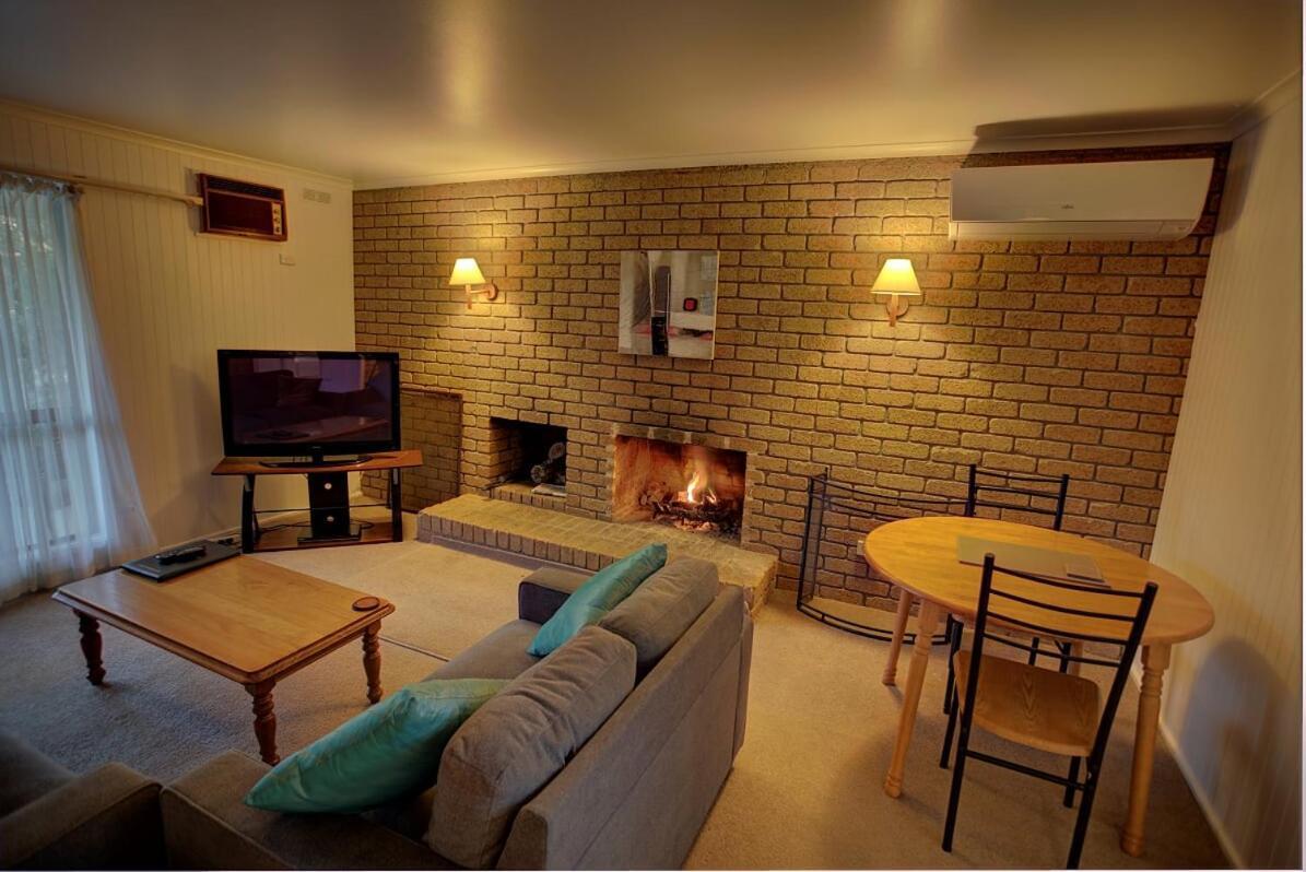 Mountain View Motor Inn & Holiday Lodges Halls Gap Dış mekan fotoğraf